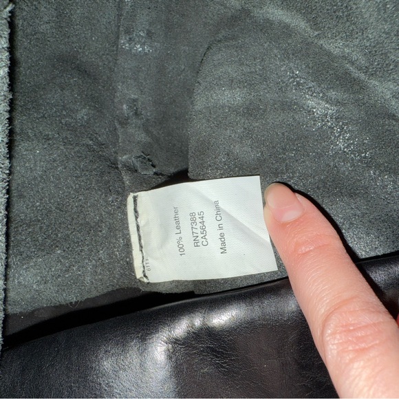 Madewell Black Leather Bucket Bag - Picture 3 of 4